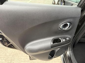 Nissan Juke 1.6 Tekna SUV 5dr Petrol XTRON Euro 6 (117 ps)