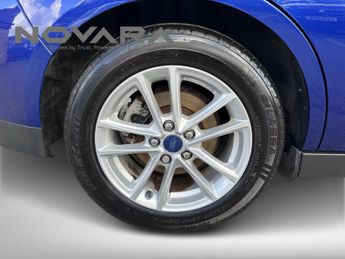 Ford C-Max 1.0T EcoBoost Zetec MPV 5dr Petrol Manual Euro 6 (s/s) (125 ps)