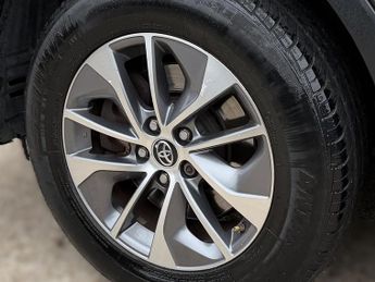 Toyota RAV4 2.5 VVT-h Business Edition Plus SUV 5dr Petrol Hybrid CVT Euro 6