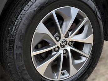 Toyota RAV4 2.5 VVT-h Business Edition Plus SUV 5dr Petrol Hybrid CVT Euro 6