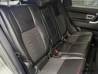 Land Rover Discovery Sport 2.0 TD4 SE Tech SUV 5dr Diesel Auto 4WD Euro 6 (s/s) (180 ps)