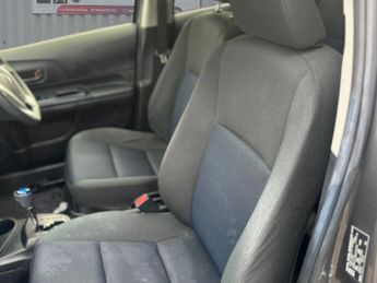 Toyota Yaris 1.5 VVT-h Excel Hatchback 5dr Petrol Hybrid E-CVT Euro 6 (Safety