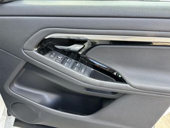 Land Rover Range Rover Evoque 2.0 D150 SUV 5dr Diesel Manual FWD Euro 6 (s/s) (150 ps)