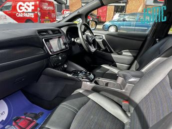 Nissan Leaf 40kWh N-Connecta Hatchback 5dr Electric Auto (150 ps)