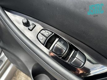 Nissan Leaf 40kWh N-Connecta Hatchback 5dr Electric Auto (150 ps)