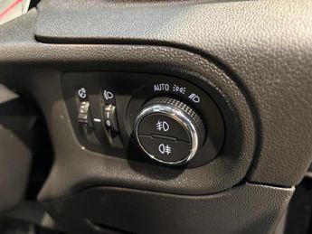 Vauxhall Grandland X 1.2 Turbo Elite Nav SUV 5dr Petrol Manual 6Spd Euro 6 (s/s) (130