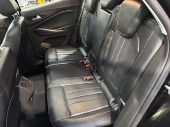 Vauxhall Grandland X 1.2 Turbo Elite Nav SUV 5dr Petrol Manual 6Spd Euro 6 (s/s) (130