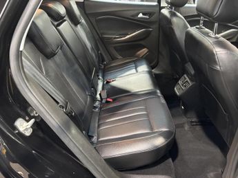Vauxhall Grandland X 1.2 Turbo Elite Nav SUV 5dr Petrol Manual 6Spd Euro 6 (s/s) (130