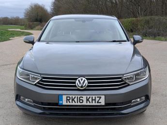 Volkswagen Passat 2.0 TDI BlueMotion Tech SE Business Saloon 4dr Diesel DSG Euro 6