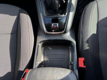 Vauxhall Grandland X 1.2 Turbo SE Premium SUV 5dr Petrol Manual Euro 6 (s/s) (130 ps)