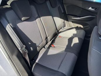 Vauxhall Grandland X 1.2 Turbo SE Premium SUV 5dr Petrol Manual Euro 6 (s/s) (130 ps)