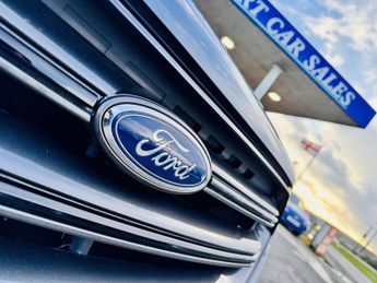 Ford Kuga 2.0 TDCi EcoBlue ST-Line Edition SUV 5dr Diesel Powershift AWD E