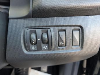 Renault Clio 1.5 dCi Dynamique S MediaNav Hatchback 5dr Diesel EDC Euro 5 (90