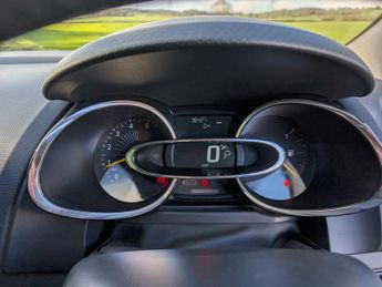 Renault Clio 1.5 dCi Dynamique S MediaNav Hatchback 5dr Diesel EDC Euro 5 (90