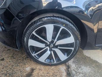 Renault Clio 1.5 dCi Dynamique S MediaNav Hatchback 5dr Diesel EDC Euro 5 (90