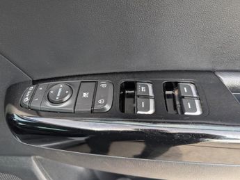 Kia Sportage 1.7 CRDi 3 SUV 5dr Diesel Manual Euro 6 (s/s) (114 bhp)