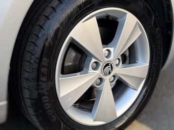 Skoda Octavia 1.4 TSI SE L Hatchback 5dr Petrol DSG Euro 6 (s/s) (150 ps)