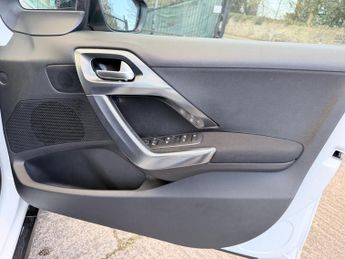 Peugeot 2008 1.6 VTi Allure SUV 5dr Petrol Auto Euro 5 (120 ps)