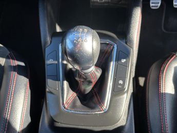 Ford Kuga 1.5 EcoBlue ST-Line SUV 5dr Diesel Manual Euro 6 (s/s) (120 ps)