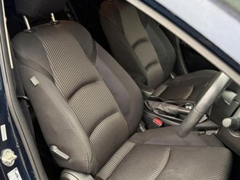 Mazda Mazda3 2.0 SKYACTIV-G Sport Nav Hatchback 5dr Petrol Auto Euro 5 (s/s) 