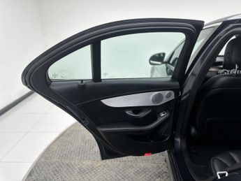 Mercedes-Benz C Class 2.1 C250d AMG Line (Premium Plus) Saloon 4dr Diesel 7G-Tronic+ E