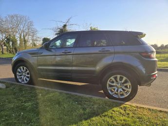 Land Rover Range Rover Evoque 2.0 TD4 SE Tech SUV 5dr Diesel Auto 4WD Euro 6 (s/s) (180 ps)