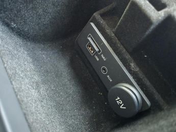 Land Rover Range Rover Evoque 2.0 TD4 SE Tech SUV 5dr Diesel Auto 4WD Euro 6 (s/s) (180 ps)