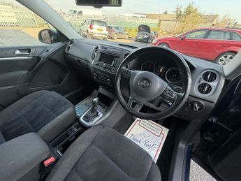 Volkswagen Tiguan 2.0 TDI BlueMotion Tech Match SUV 5dr Diesel DSG 4WD Euro 5 (s/s