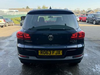 Volkswagen Tiguan 2.0 TDI BlueMotion Tech Match SUV 5dr Diesel DSG 4WD Euro 5 (s/s
