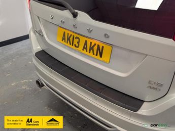 Volvo XC60 2.4 D5 R-Design Nav SUV 5dr Diesel Geartronic AWD Euro 5 (215 ps