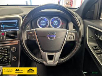 Volvo XC60 2.4 D5 R-Design Nav SUV 5dr Diesel Geartronic AWD Euro 5 (215 ps