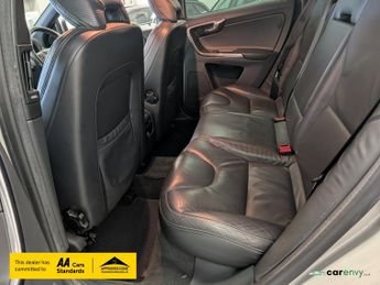 Volvo XC60 2.4 D5 R-Design Nav SUV 5dr Diesel Geartronic AWD Euro 5 (215 ps