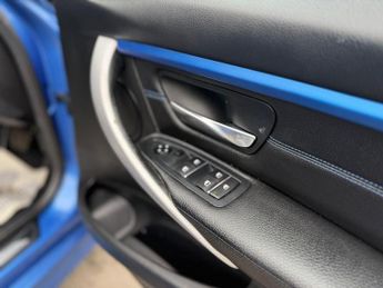 BMW 3 Series 2.0 330e 7.6kWh M Sport Saloon 4dr Petrol Plug-in Hybrid Auto Eu