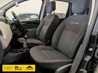 Dacia Duster 1.5 dCi Laureate SUV 5dr Diesel Manual 4WD Euro 5 (110 ps)