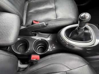 Nissan Juke 1.2 DIG-T Tekna SUV 5dr Petrol Manual Euro 6 (s/s) (115 ps)