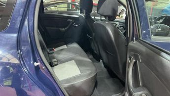 Dacia Duster 1.5 dCi Laureate SUV 5dr Diesel Manual Euro 6 (s/s) (110 ps)