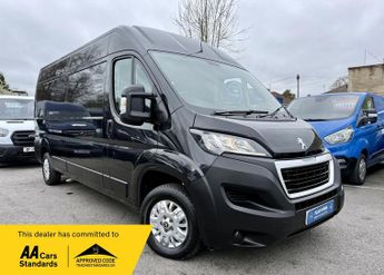 Peugeot Boxer 2.2 BlueHDi 335 Professional Panel Van 5dr Diesel Manual L3 H2 E