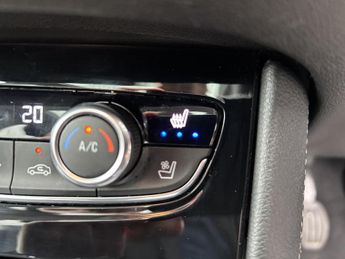 Vauxhall Grandland X 1.2 Turbo Elite Nav SUV 5dr Petrol Manual 6Spd Euro 6 (s/s) (130