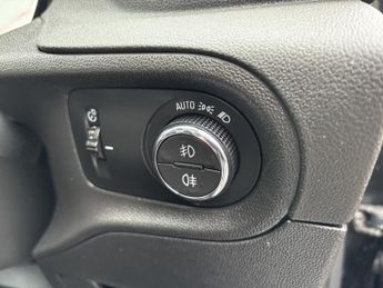 Vauxhall Grandland X 1.2 Turbo Elite Nav SUV 5dr Petrol Manual 6Spd Euro 6 (s/s) (130