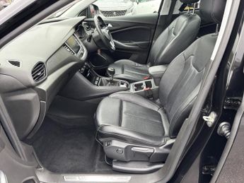 Vauxhall Grandland X 1.2 Turbo Elite Nav SUV 5dr Petrol Manual 6Spd Euro 6 (s/s) (130