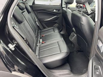 Vauxhall Grandland X 1.2 Turbo Elite Nav SUV 5dr Petrol Manual 6Spd Euro 6 (s/s) (130