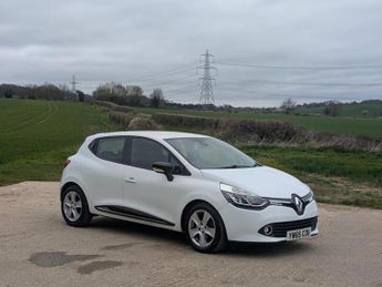 Renault Clio 0.9 TCe Dynamique Nav Hatchback 5dr Petrol Manual Euro 6 (s/s) (