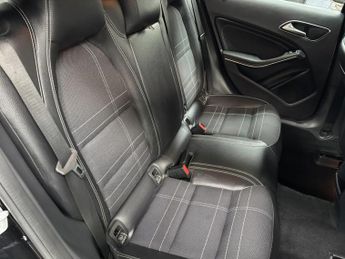 Mercedes-Benz A Class 1.6 A180 Sport Hatchback 5dr Petrol Manual Euro 6 (s/s) (122 ps)