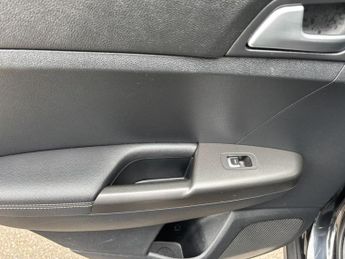 Kia Sportage 1.6 GDi 2 SUV 5dr Petrol Manual Euro 6 (s/s) (130 bhp)