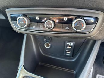 Vauxhall Crossland X 1.2 SE Nav SUV 5dr Petrol Manual Euro 6 (83 ps)