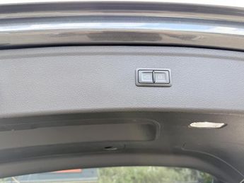 Audi Q5 2.0 TDI 40 S line SUV 5dr Diesel S Tronic quattro Euro 6 (s/s) (