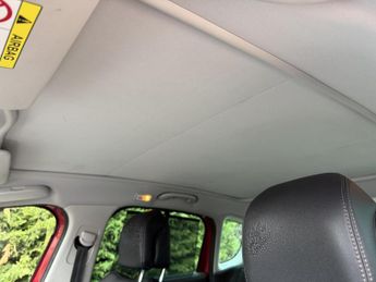 Peugeot 3008 1.6 e-HDi Allure SUV 5dr Diesel EGC Euro 5 (s/s) (115 ps)