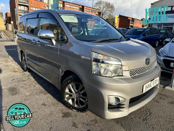 Toyota Voxy ZS KIRAMEKI Z