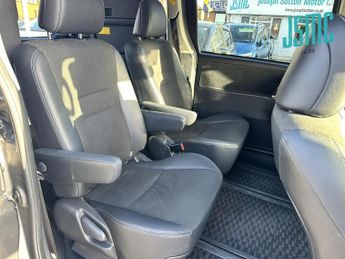 Toyota Voxy ZS KIRAMEKI Z