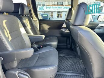 Toyota Voxy ZS KIRAMEKI Z